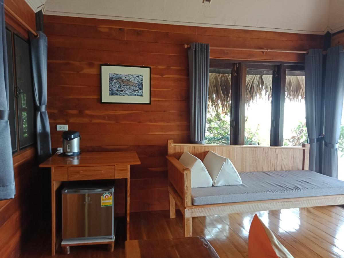 Wetlandcamp บ้านชายเล Пхаттхалунг Экстерьер фото